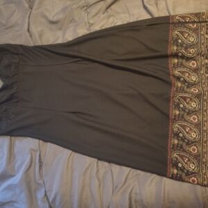 Gray A-Line Maxi Skirt with Intricate Hem for Resort Wear